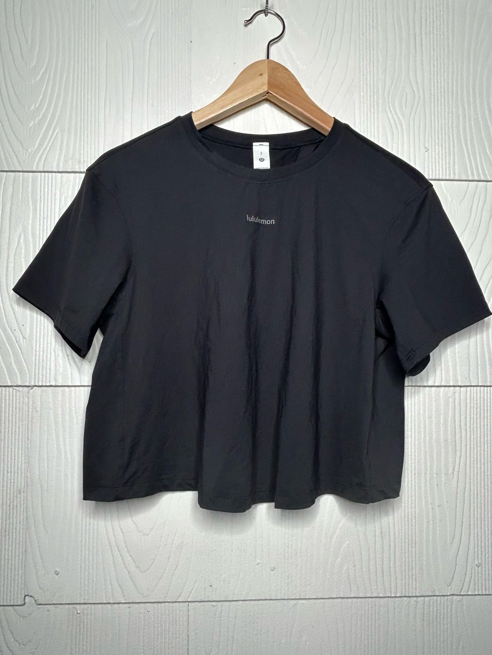 lululemon athletica Black Cropped Crew Tee